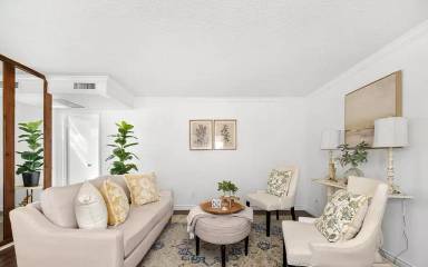 Main picture of 317 S Almansor St