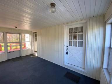 Main picture of 3066 Evelyn Rd