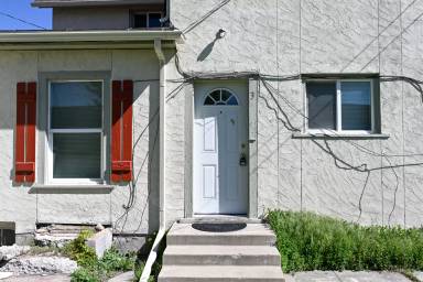 Main picture of 411 S Main St