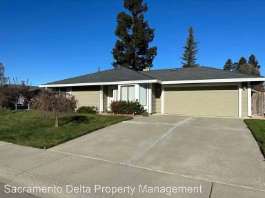Main picture of 815 Harvey Way