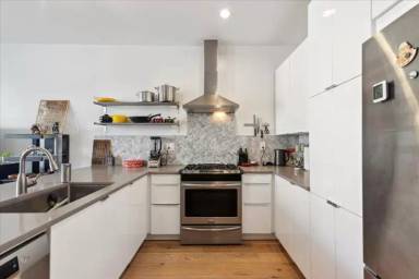 Main picture of 807 N 2nd St