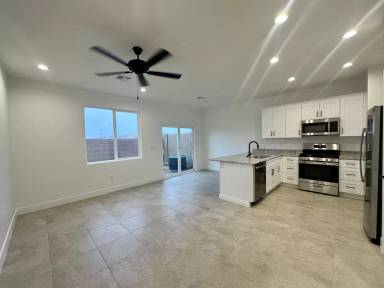 Main picture of 224 N 2470 W