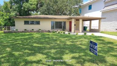 Main picture of 621 Riviera Dr