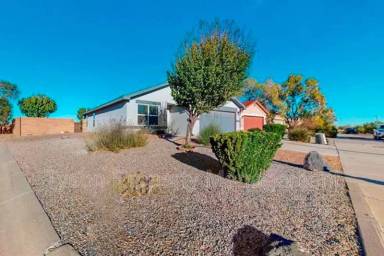 Main picture of 9409 Mogollon Dr NW