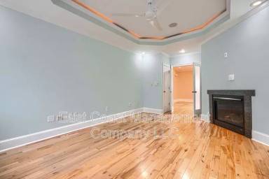 Main picture of 3235 Eastern Ave