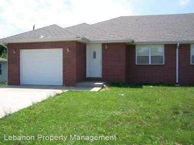 Main picture of 1020 Lake Dr