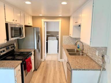 Main picture of 771 Iverson Point Way
