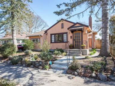 Main picture of 3606 SE 11th Ave