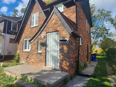 Main picture of 16058 Ellsworth St