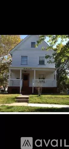 Main picture of 501 S 3rd Ave