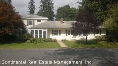 Main picture of 161 Cedar Ln