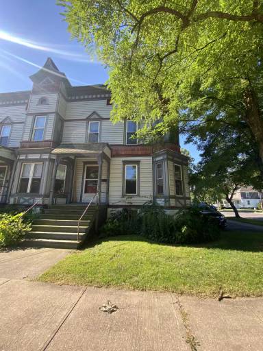 Main picture of 243 Park Ave