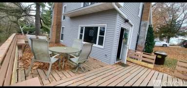 Main picture of 411 Mix St