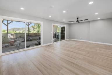 Main picture of 1421 Viejas View Ln