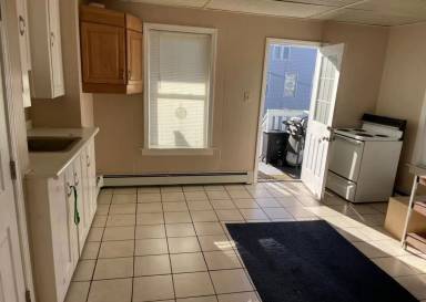 Main picture of 28 Tracy Avenue - C