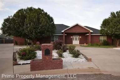 Main picture of 2201 Howard Cowper Dr