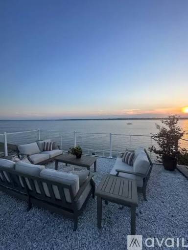 Main picture of 45 White Ave