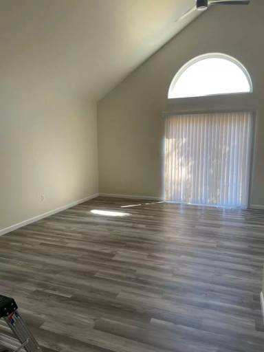Main picture of 4080 Diamond St