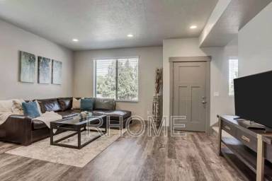 Main picture of 1641 W Bills Bylow Ln