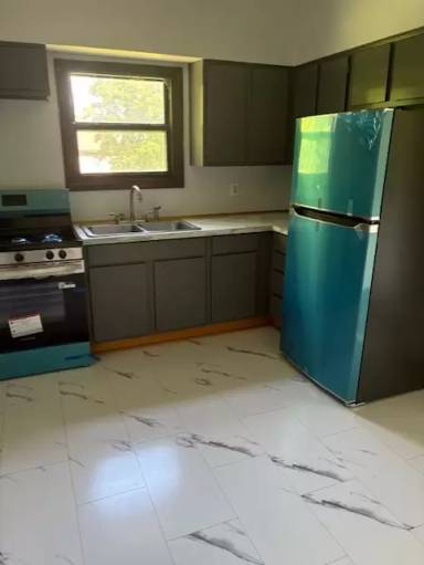 Main picture of 150 Benita Ave