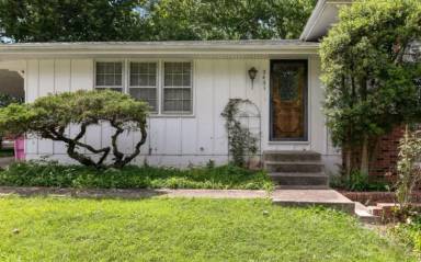 Main picture of 3435 S Carriage Ave