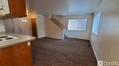Main picture of 315 E Dodge St