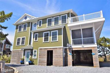 Main picture of 99 3rd St