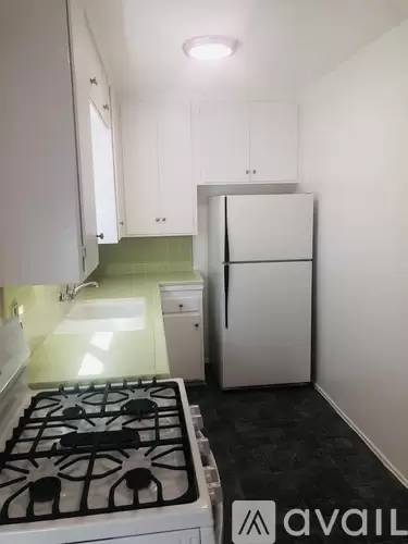 Main picture of 7539 Norton Ave