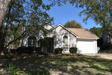 Main picture of 710 Foxborough Rd