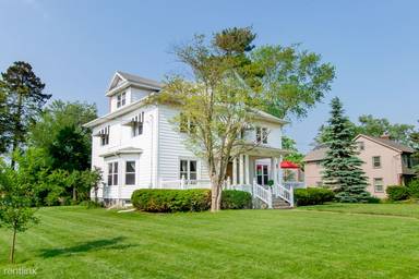 Main picture of 1512 W Washington Ave
