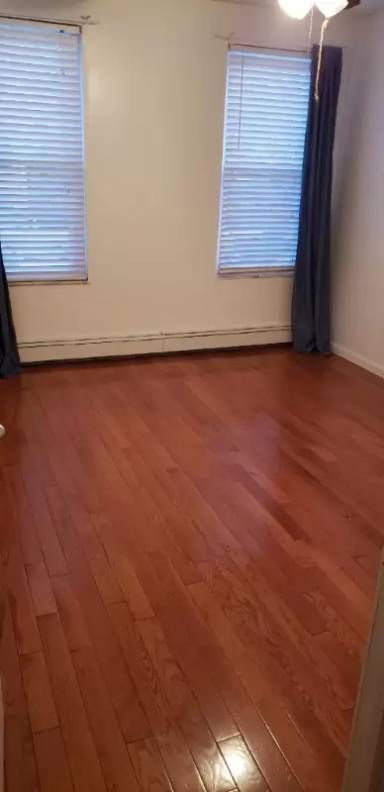 Main picture of 1720 79th St