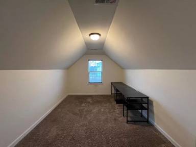 Main picture of 310 Landon Ln