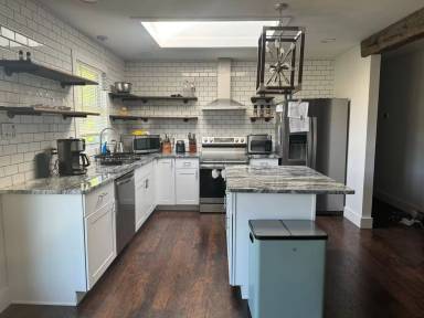 Main picture of 11 Martin Cir