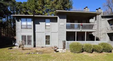 Main picture of 1886 Tryon Dr