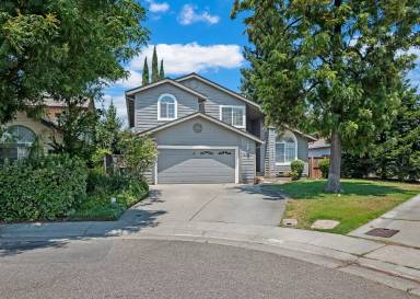 Main picture of 2335 Benton Pl
