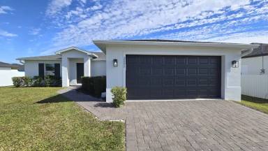 Main picture of 2805 NE 7th Ave