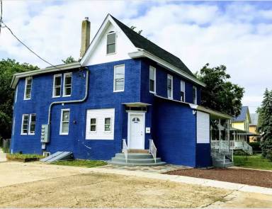 Main picture of 7562 Park Ave