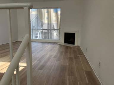 Main picture of 450 N Van Ness Ave