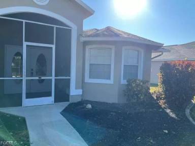 Main picture of 2149 SE 10th Ave
