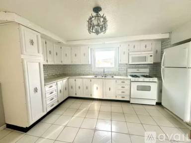 Main picture of 57 Whittenton St