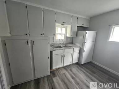Main picture of 403 S Lafayette St