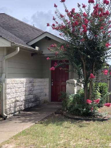 Main picture of 104 Sendero Dr