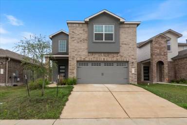 Main picture of 206 Canley Loop