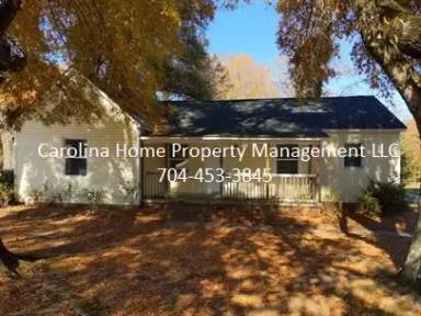 Main picture of 2115 Moose Rd
