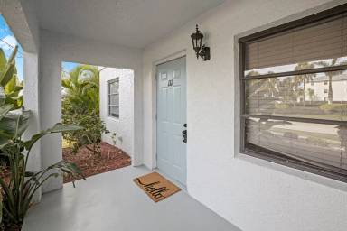 Main picture of 3627 Bal Harbor Blvd