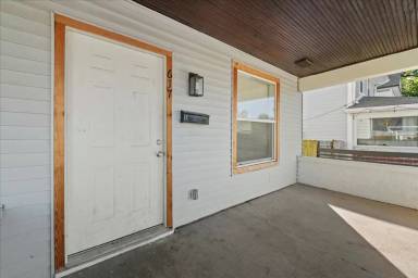 Main picture of 617 N Parker Ave
