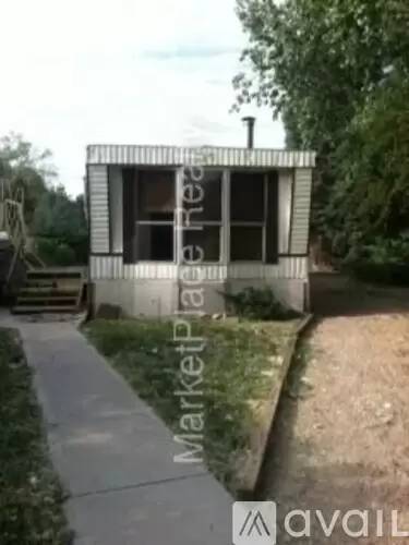 Main picture of 527 Willow Pl