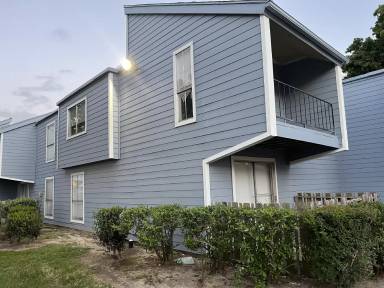 Main picture of Oakwood Gardens Condo
