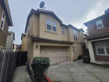 Main picture of 119 Sunshine St