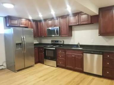 Main picture of 49 Fremont St